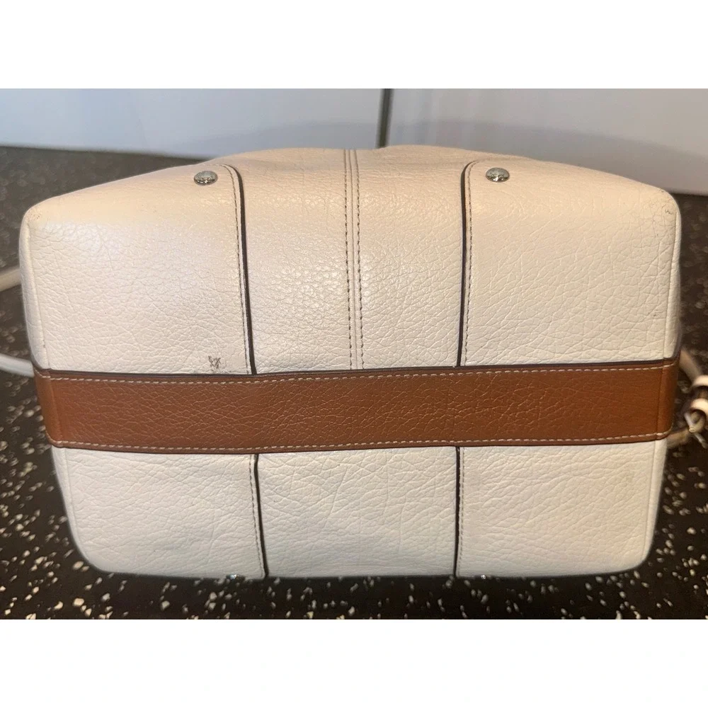 Coach Pebbled Leather Drawstring Bucket Bag Cream Tan Silver Tone Hardware - Picture 8 of 14